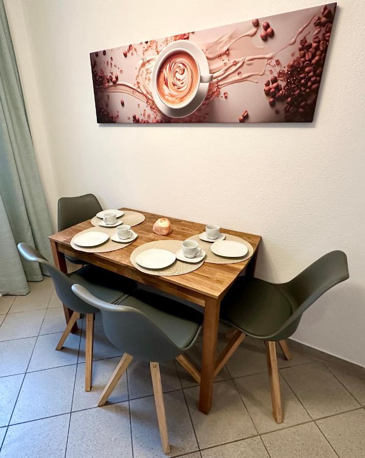 Modernes Zwei-Zimmer-Apartment Chemnitz - Kassberg Exteriör bild